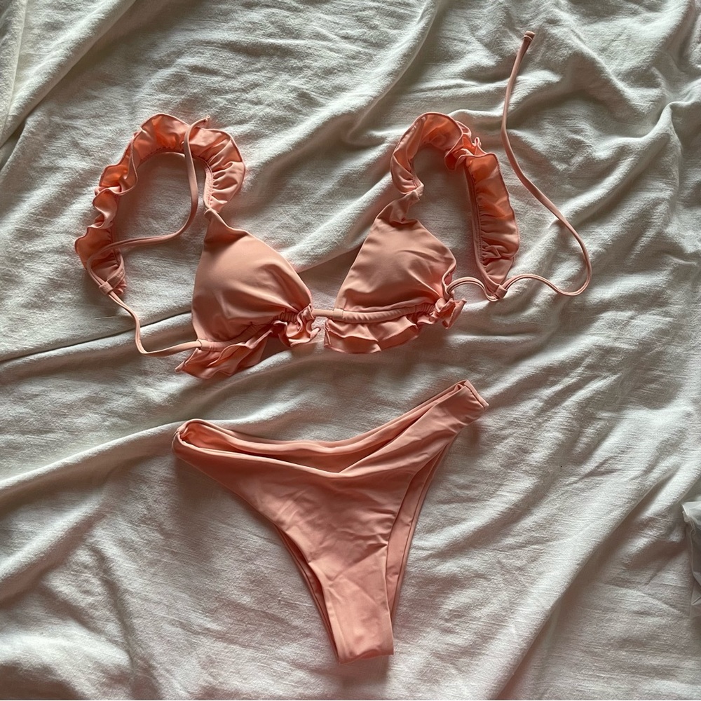 Fashion Nova Ruffle Bikini Set - Picture 5 of 5